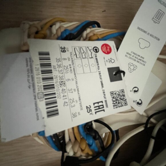 BNWT ZARA Zara Crochet Square Toe Lace-Up Sandals Flat in blue / yellow (8) EU39 - Picture 5 of 5